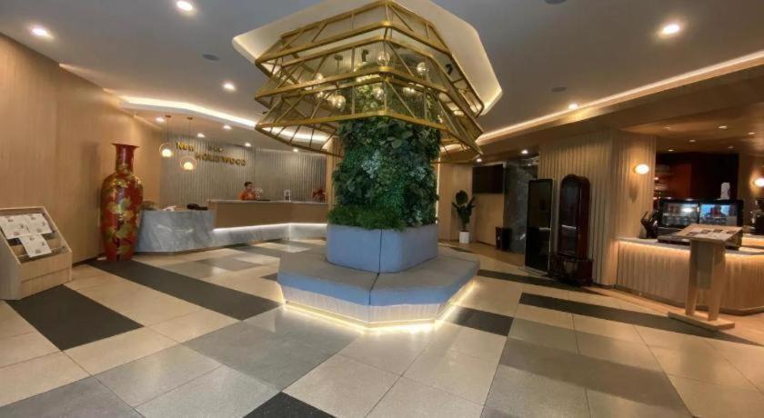 New Hollywood Hotel Пеканбару Екстериор снимка